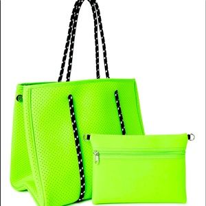 !!NEW!! No Boundaries neon green beach tote🌞🌊🏖